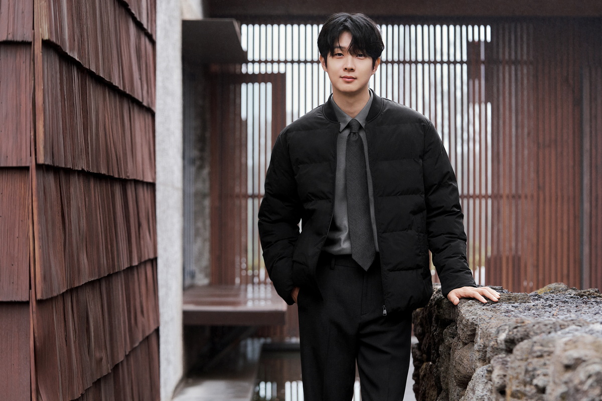 ‘프로젝트엠 x 최우식’ 미니멀한 겨울 아우터 화보 공개 1235-Image